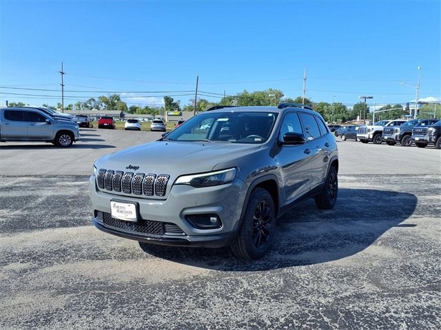 2023 Jeep Cherokee Altitude Lux