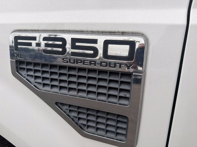 2008 Ford Super Duty F-350 SRW XL