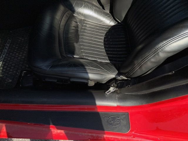 2000 Chevrolet Corvette Base