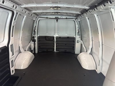 2025 Chevrolet Express Cargo WT