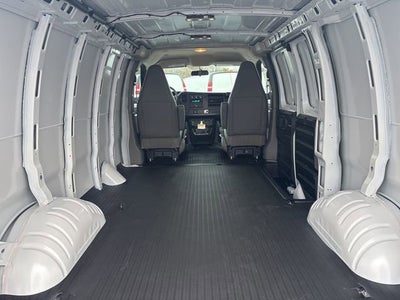 2025 Chevrolet Express Cargo WT