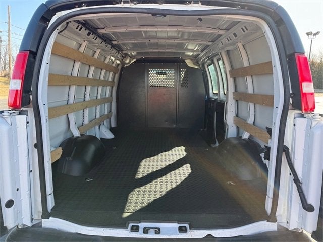 2023 Chevrolet Express Cargo 2500 WT