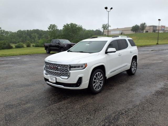 2022 GMC Acadia Denali