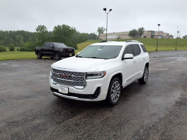 2022 GMC Acadia Denali