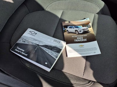 2023 Chevrolet Traverse LT Cloth