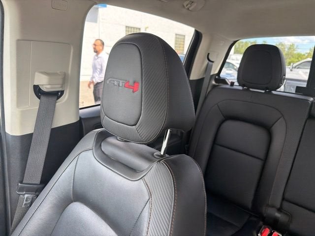 2022 GMC Canyon 4WD AT4 w/Leather