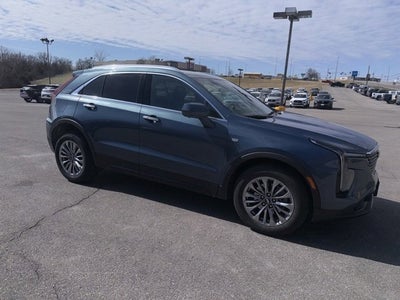 2025 Cadillac XT4 Premium Luxury