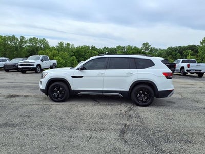 2025 Volkswagen Atlas 2.0T Peak Edition