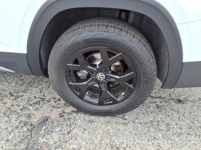 2025 Volkswagen Atlas 2.0T Peak Edition