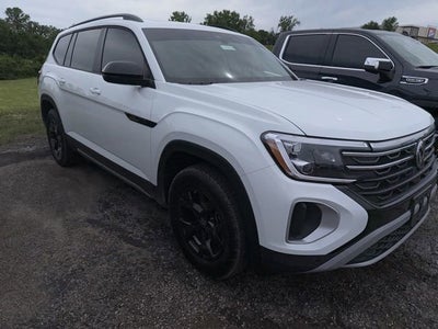 2025 Volkswagen Atlas 2.0T Peak Edition