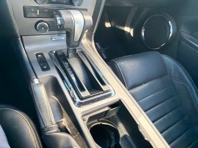 2010 Ford Mustang V6