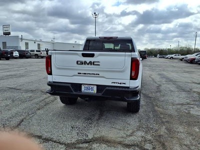 2023 GMC Sierra 1500 AT4X