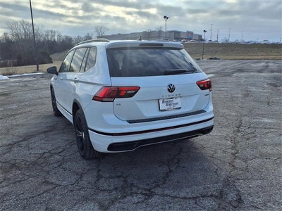 2023 Volkswagen Tiguan SE R-Line Black