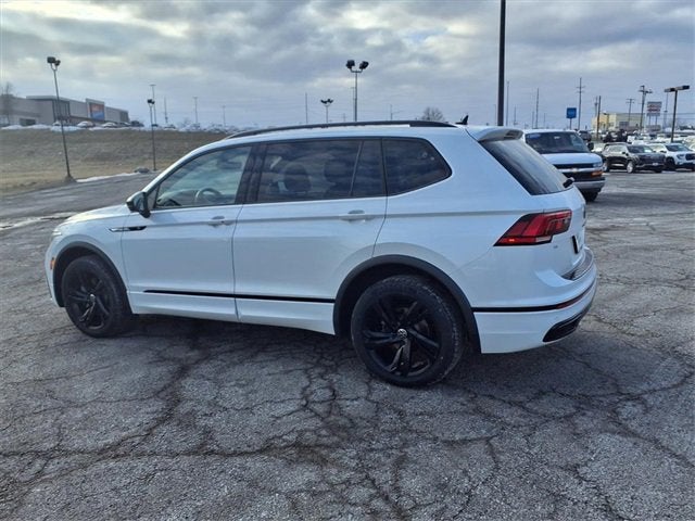 2023 Volkswagen Tiguan SE R-Line Black
