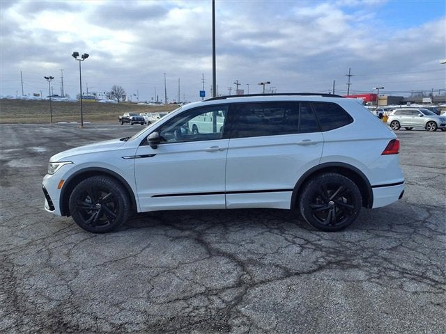 2023 Volkswagen Tiguan SE R-Line Black