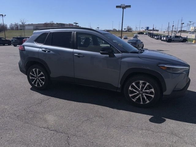 2025 Toyota Corolla Cross XLE