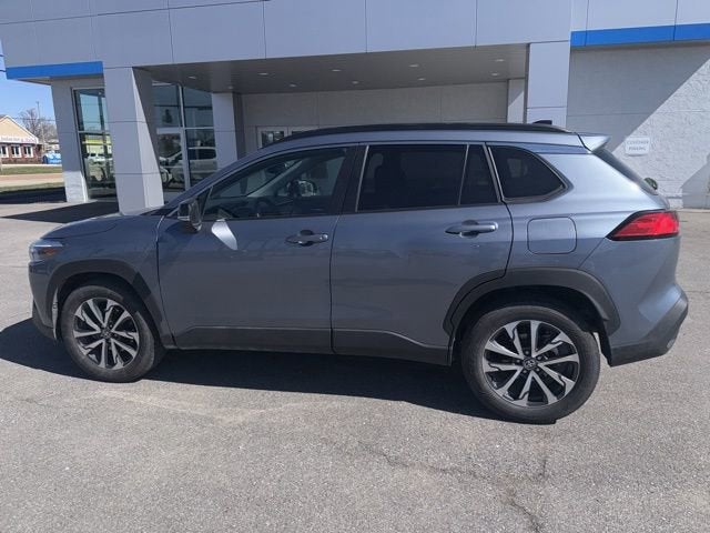 2025 Toyota Corolla Cross XLE