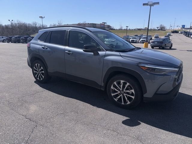 2025 Toyota Corolla Cross XLE