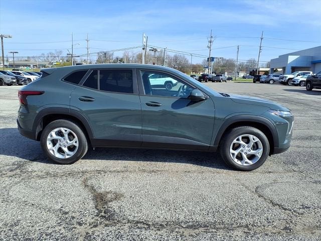 2025 Chevrolet Trax LS