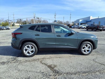 2025 Chevrolet Trax LS