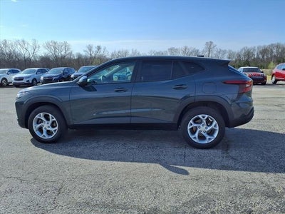 2025 Chevrolet Trax LS