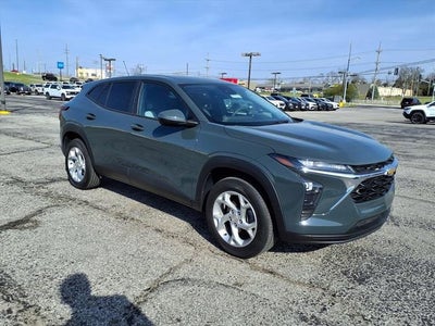 2025 Chevrolet Trax LS