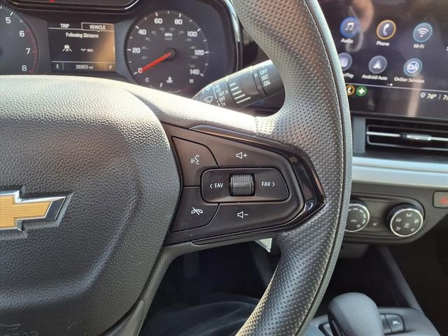 2025 Chevrolet Trax LS