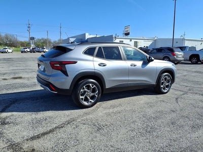 2025 Chevrolet Trax LT