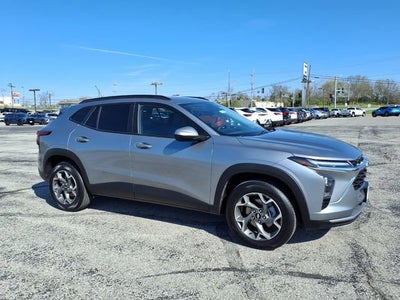 2025 Chevrolet Trax LT