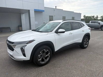 2025 Chevrolet Trax LT