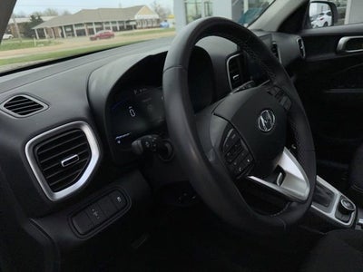2025 Hyundai Venue SEL