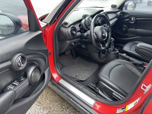 2015 MINI Cooper Hardtop 4 Door Base