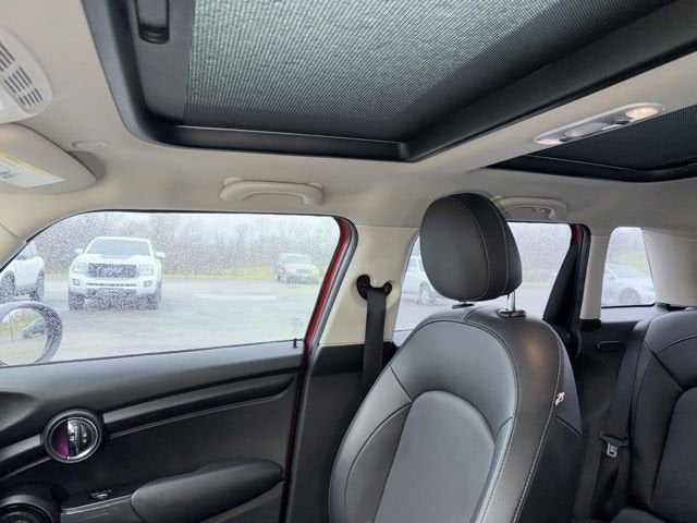 2015 MINI Cooper Hardtop 4 Door Base