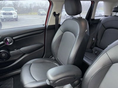 2015 MINI Cooper Hardtop 4 Door Base