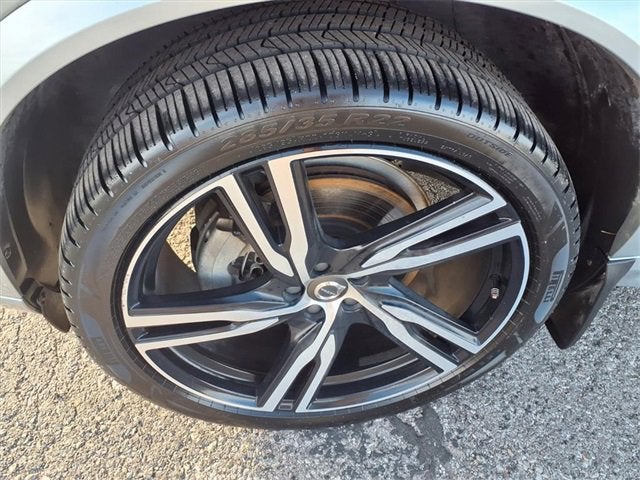 2019 Volvo XC90 R-Design