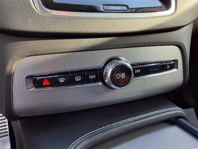 2019 Volvo XC90 R-Design