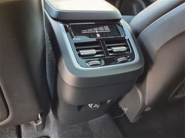 2019 Volvo XC90 R-Design